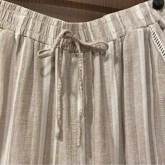 Briggs Striped 55% Linen Pant Size XL Wide Leg Eyelet Detail Lightweight Neutral - Picture 7 of 14